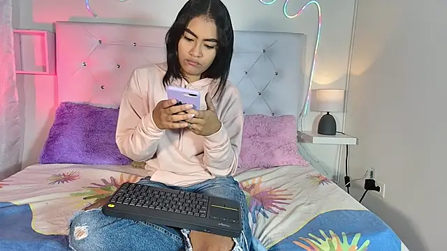 ariana smiith online show from 1, 3, 2025