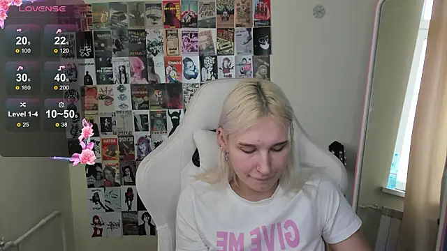 EvelinaLuu online show from 1, 3, 2026