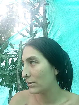 single mother indecent online show from 24, 11, 2025