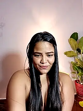 Snapshot of anahi_evans19 chatting on 9, 3, 2025 anahi evans19 online show from 9, 3, 2025