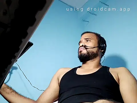 Snapshot of YOX22 chatting on 27, 2, 2025 YOX22 online show from 27, 2, 2025