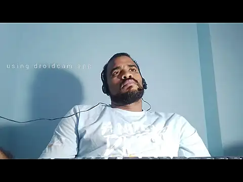 Snapshot of YOX22 chatting on 2, 3, 2025 YOX22 online show from 2, 3, 2025