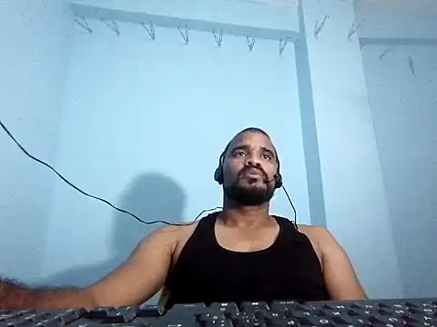 Snapshot of YOX22 chatting on 13, 3, 2025 YOX22 online show from 13, 3, 2025