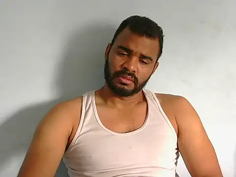 Snapshot of YOX22 chatting on 1, 10, 2025 YOX22 online show from 1, 10, 2025