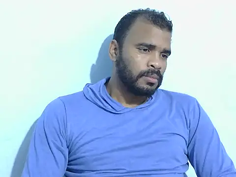 Snapshot of YOX22 chatting on 12, 10, 2025 YOX22 online show from 12, 10, 2025