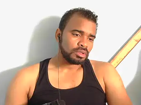 Snapshot of YOX22 chatting on 27, 10, 2025 YOX22 online show from 27, 10, 2025