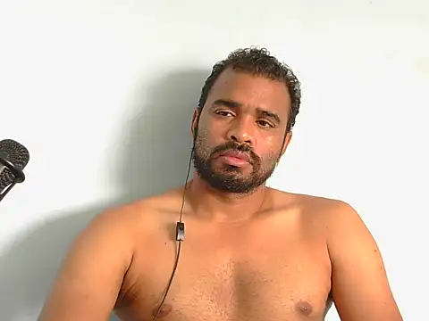 Snapshot of YOX22 chatting on 10, 11, 2025 YOX22 online show from 10, 11, 2025