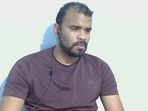 Snapshot of YOX22 chatting on 15, 11, 2025 YOX22 online show from 15, 11, 2025