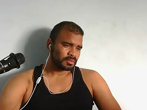 Snapshot of YOX22 chatting on 27, 11, 2025 YOX22 online show from 27, 11, 2025