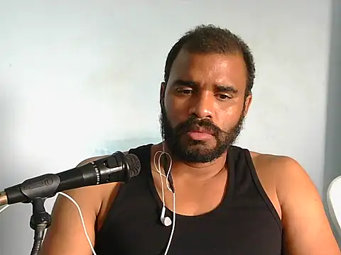 Snapshot of YOX22 chatting on 10, 2, 2026 YOX22 online show from 10, 2, 2026