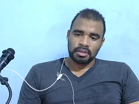 Snapshot of YOX22 chatting on 27, 2, 2026 YOX22 online show from 27, 2, 2026