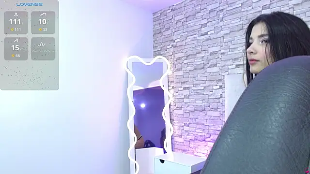 Snapshot of Gaby_tay1 chatting on 15, 11, 2025 Gaby tay1 online show from 15, 11, 2025