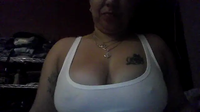 Snapshot of SweetSexyLatina chatting on 23, 6, 2026 SweetSexyLatina online show from 23, 6, 2026