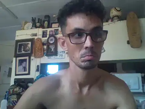 Snapshot of Invisibledickman chatting on 8, 2, 2025 Invisibledickman online show from 8, 2, 2025