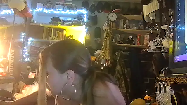 ShysluutGia online show from 11, 4, 2026