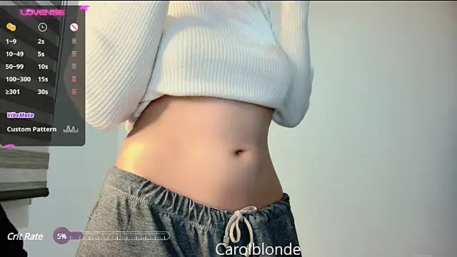 Snapshot of Carolblonde chatting on 26, 2, 2025 Carolblonde online show from 26, 2, 2025