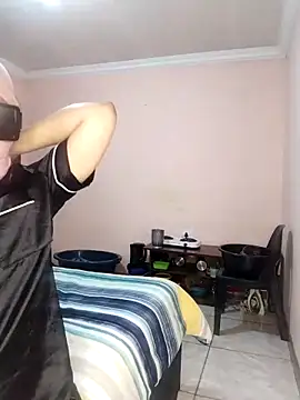 Snapshot of prettiechanti chatting on 24, 10, 2025 prettiechanti online show from 24, 10, 2025