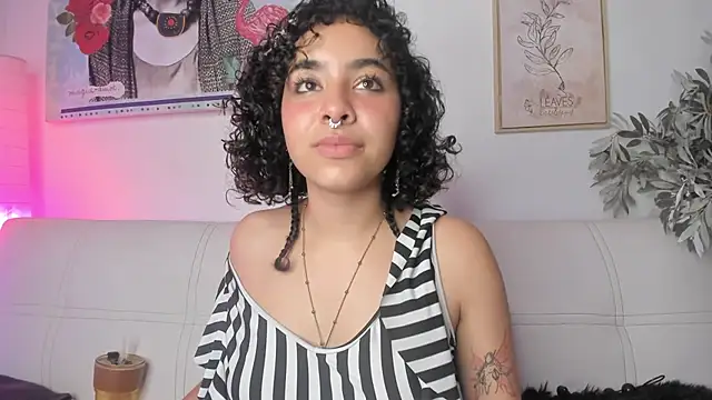 Snapshot of Dhalila_ chatting on 13, 3, 2025 Dhalila online show from 13, 3, 2025