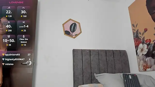 Snapshot of Dhalila_ chatting on 20, 9, 2025 Dhalila online show from 20, 9, 2025