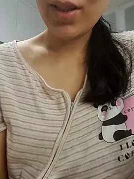 Snapshot of Emily_homegirl chatting on 4, 3, 2025 Emily homegirl online show from 4, 3, 2025