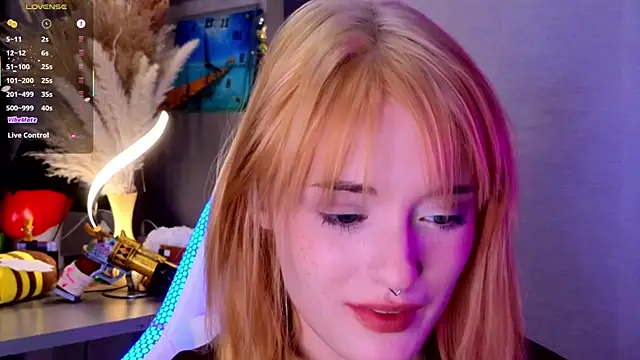 Snapshot of Hisoka_akerley chatting on 14, 9, 2025 Hisoka akerley online show from 14, 9, 2025