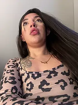 Snapshot of KarolVega- chatting on 18, 2, 2025 KarolVega- online show from 18, 2, 2025