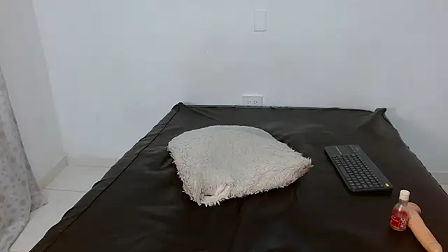 Selena fox7 online show from 26, 2, 2025