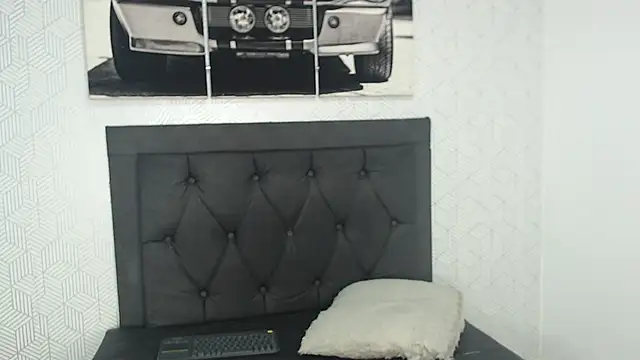 Selena fox7 online show from 8, 3, 2025