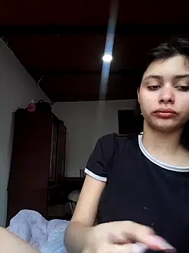 Snapshot of CHLOE_ISABELL chatting on 12, 10, 2025 CHLOE ISABELL online show from 12, 10, 2025