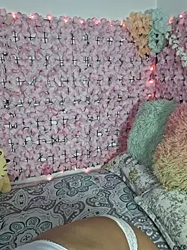 Lynda Bonnie online show from 5, 2, 2026