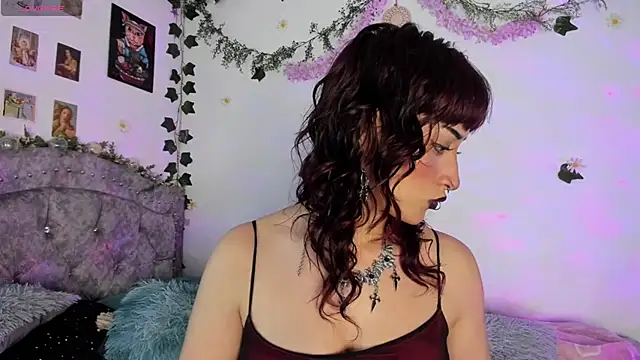 Snapshot of roxxystar_ chatting on 24, 10, 2025 roxxystar online show from 24, 10, 2025