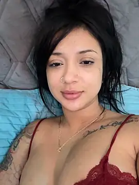 Snapshot of Bella_Morrison chatting on 12, 4, 2026 Bella Morrison online show from 12, 4, 2026