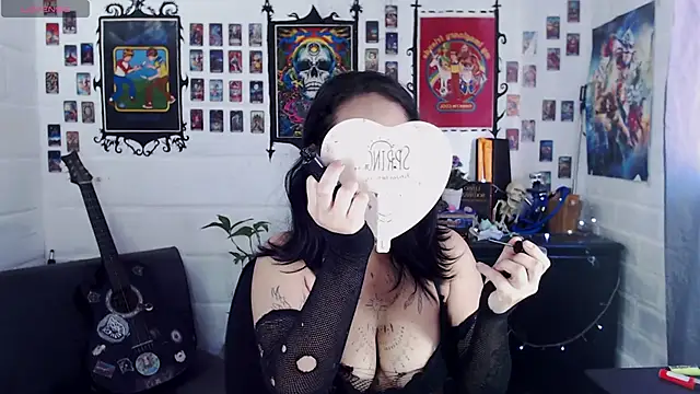 Snapshot of Nyx_Blackmoon chatting on 18, 2, 2025 Nyx Blackmoon online show from 18, 2, 2025