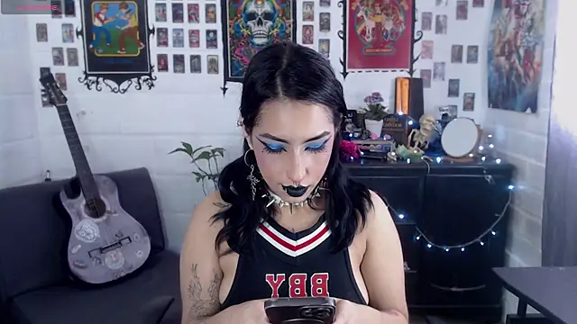 Snapshot of Nyx_Blackmoon chatting on 19, 2, 2025 Nyx Blackmoon online show from 19, 2, 2025