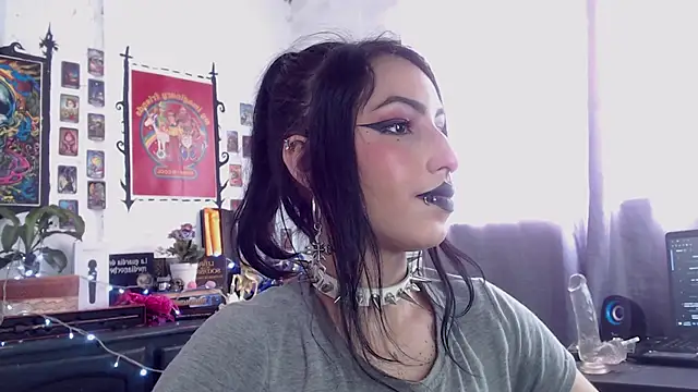 Snapshot of Nyx_Blackmoon chatting on 21, 2, 2025 Nyx Blackmoon online show from 21, 2, 2025