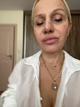 Snapshot of DeboraXporn chatting on 8, 5, 2026 DeboraXporn online show from 8, 5, 2026