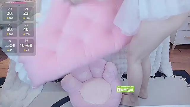 Snapshot of Eudora-0001 chatting on 3, 3, 2025 Eudora-0001 online show from 3, 3, 2025