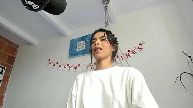 Snapshot of gothwhore77 chatting on 20, 2, 2025 gothwhore77 online show from 20, 2, 2025