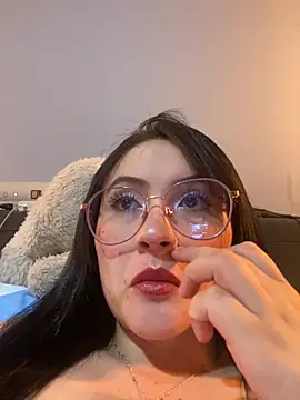 ValentinaOrtiz3 online show from 1, 10, 2025