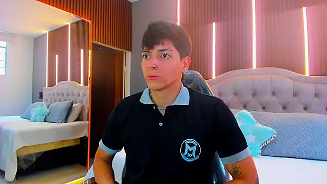  JacobMiller   online show from 27, 9, 2025