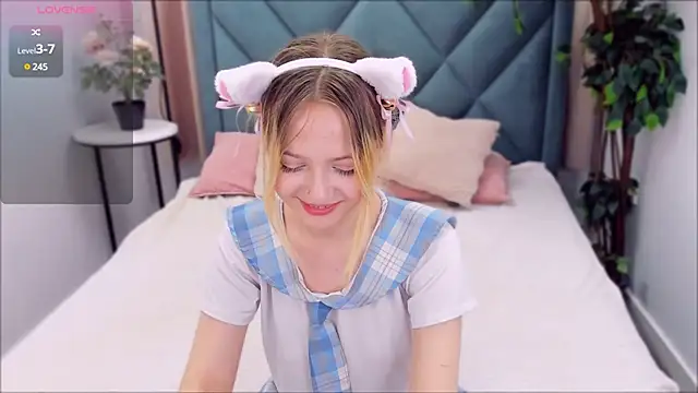 SweetieAngela online show from 25, 2, 2025