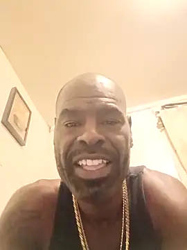 Snapshot of birdg chatting on 5, 11, 2025 birdg online show from 5, 11, 2025