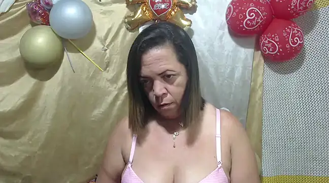 Snapshot of alina_maturehot chatting on 12, 2, 2025 alina maturehot online show from 12, 2, 2025