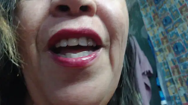 Snapshot of alina_maturehot chatting on 5, 3, 2025 alina maturehot online show from 5, 3, 2025