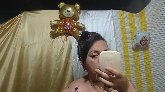 Snapshot of alina_maturehot chatting on 7, 3, 2025 alina maturehot online show from 7, 3, 2025