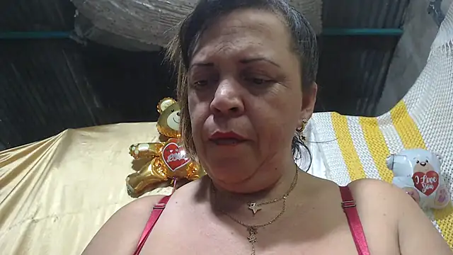 Snapshot of alina_maturehot chatting on 8, 3, 2025 alina maturehot online show from 8, 3, 2025