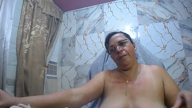 Snapshot of alina_maturehot chatting on 24, 6, 2026 alina maturehot online show from 24, 6, 2026
