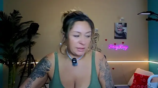 bossyroxy84 online show from 22, 2, 2026