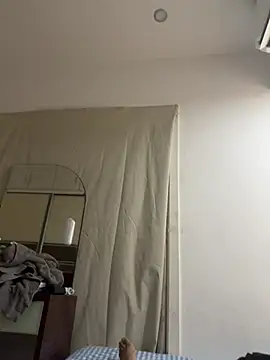 0W00GIGi online show from 28, 7, 2026