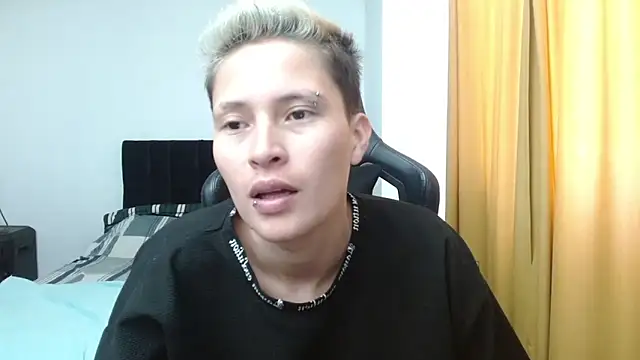 Snapshot of duo_peludoo chatting on 23, 6, 2026 duo peludoo online show from 23, 6, 2026